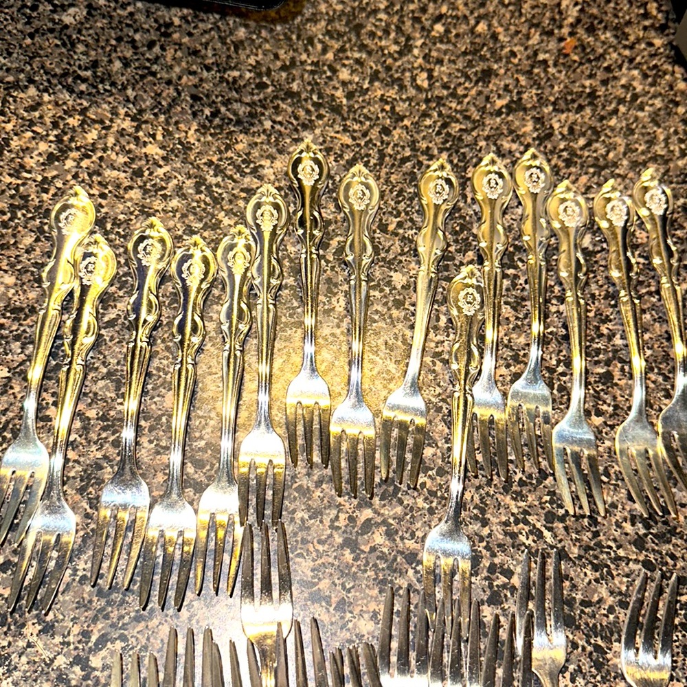 Rolex Forks and silverware set over 8 pounds of sterling silver - Picture 8 of 16